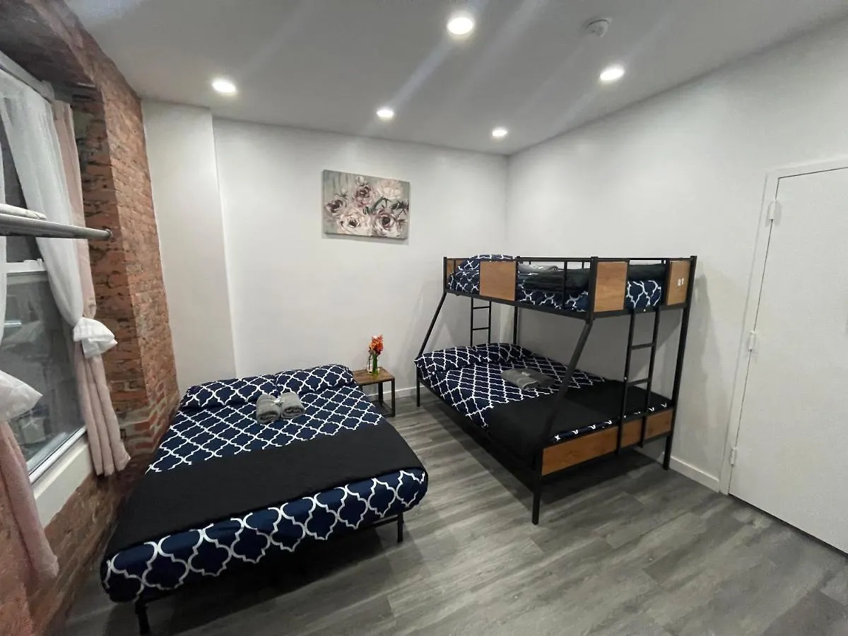 Apartment 31 Street Broadway Hotel New York USA